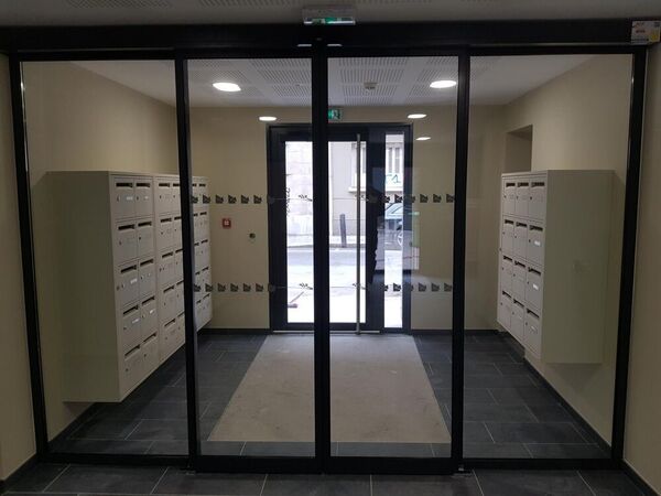 porte automatique coulissante - Résidence  - Grenoble 38