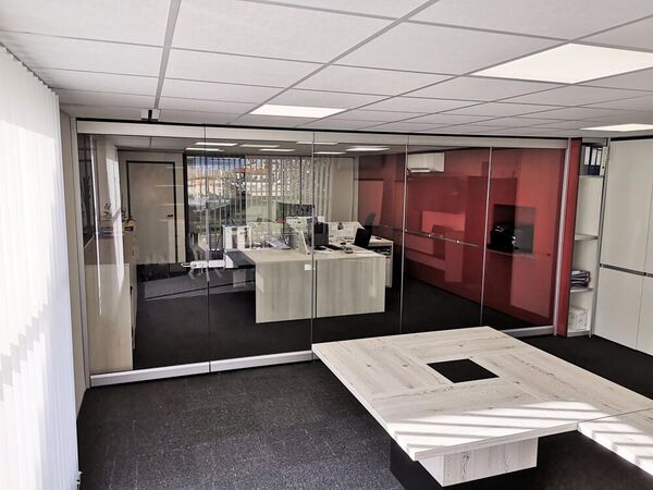 cloison mobile vitrée