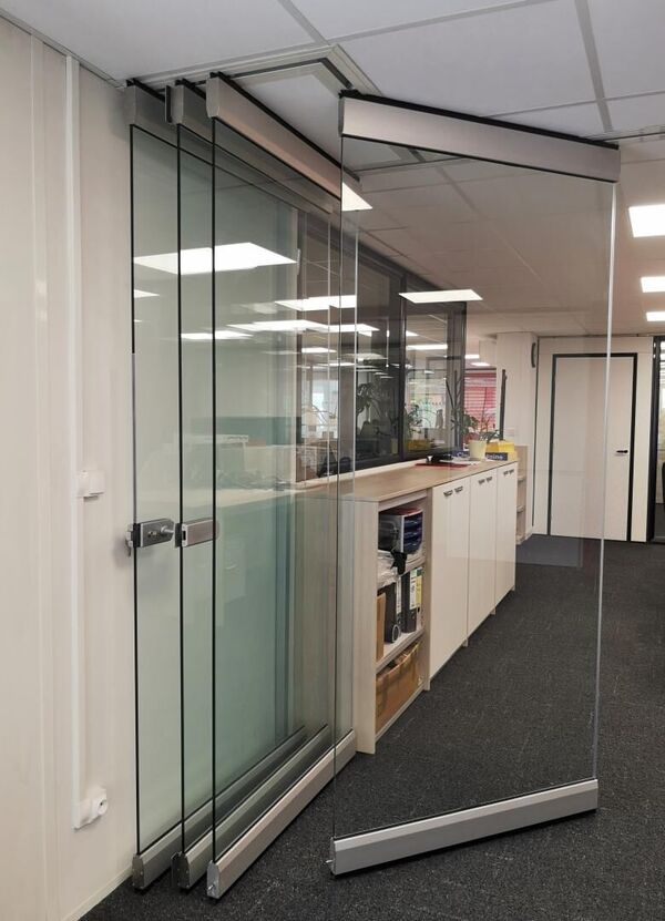 cloison mobile vitrée