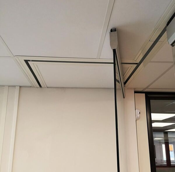 cloison mobile vitrée