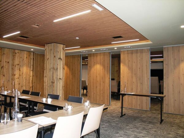 cloison mobile phonique - Hôtel Haute Savoie 74