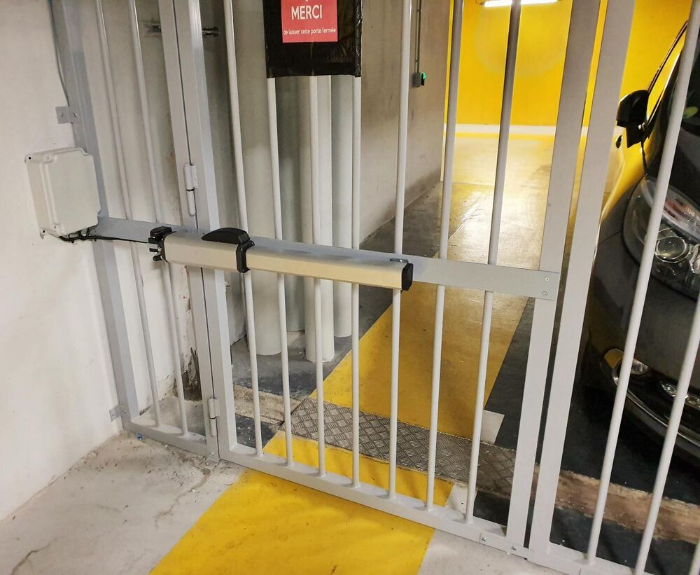 ouvre porte